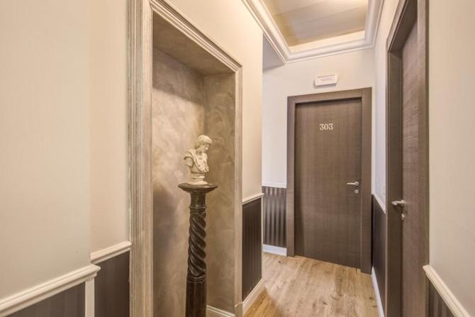 Hotel Smart Lux Roma Veneto Exterior foto