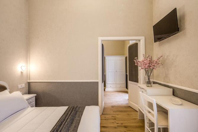 Hotel Smart Lux Roma Veneto Exterior foto